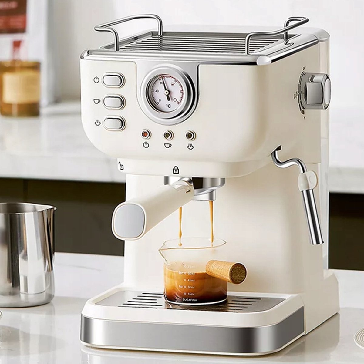 De Bedee 1,5L Semi-Automatische Koffiemachine in één oogopslag