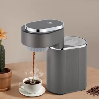 Compact koffiezetapparaat donkergrijs