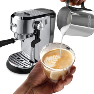 De'Longhi Dedica Maestro Plus EC950.M Pistonmachine