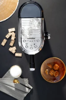 De'Longhi Dedica Maestro Plus EC950.M Pistonmachine