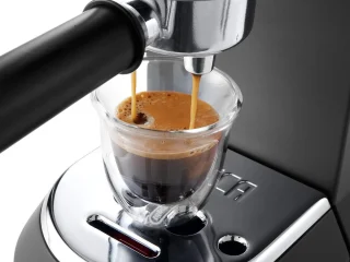 De'Longhi Dedica Style EC685.BK Pistonmachine Black