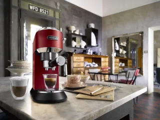 De'Longhi Dedica Style EC685.R Pistonmachine Red