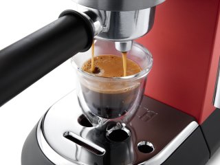 De'Longhi Dedica Style EC685.R Pistonmachine Red