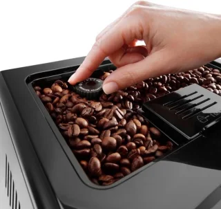 DeLonghi ECAM46.860.B Volautomatische Espressomachine Zwart