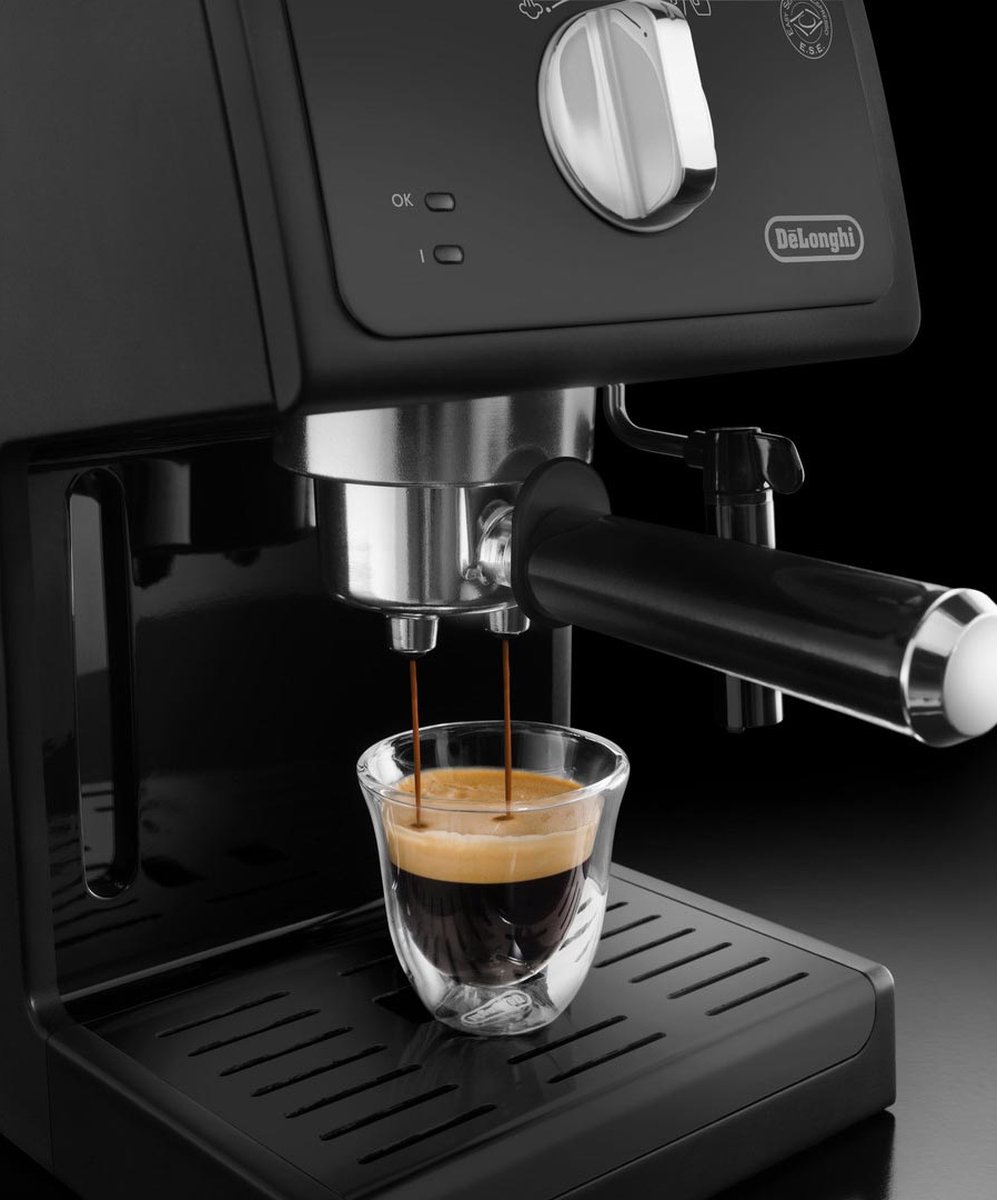 Wat vinden we goed aan de De'Longhi ECP 31.21 Pistonmachine Zwart