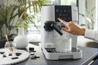 De’Longhi Magnifica Start ECAM220.61.W espressomachine wit