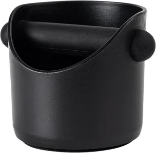 Espresso emmer koffiedik bak zwart