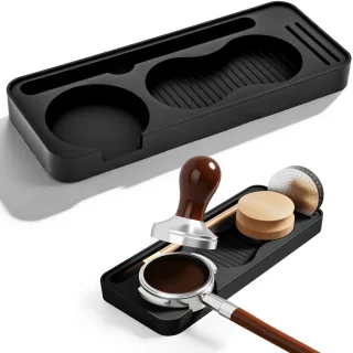 Espresso tampingmat met opslag voor baristagereedschap