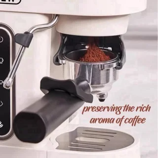 Espressomachine compact met maalwerk en melkschuimsysteem