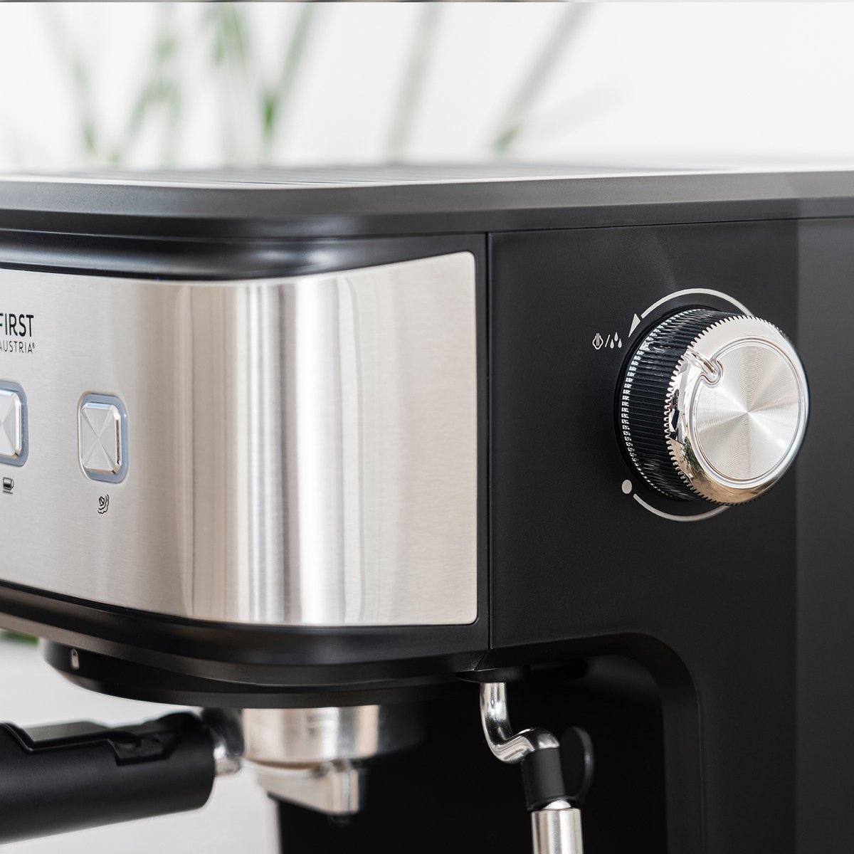 Wat vinden we goed aan de First Austria TZS Piston Espressomachine 850W Zwart