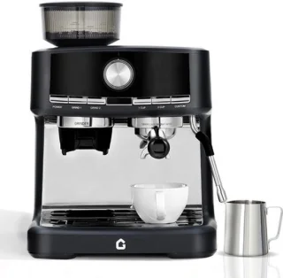 Halfautomatische espressomachine met ingebouwde molen