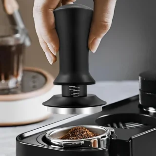 Koffie tamper Sabotage 53 mm zwart