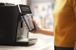 Philips EP3246/70 LatteGo 3200 Series Espressomachine Zwart/Zilver