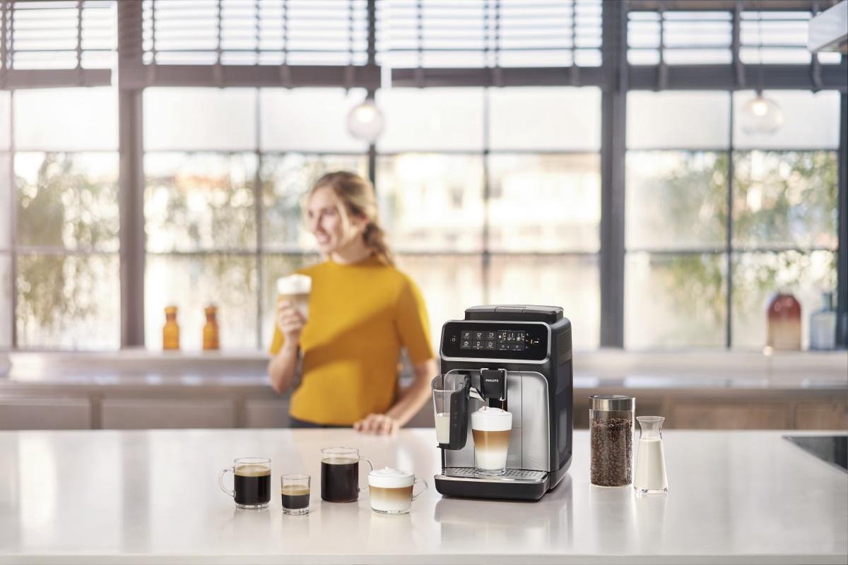 Philips EP3246/70 LatteGo 3200 Series Espressomachine Zwart/Zilver