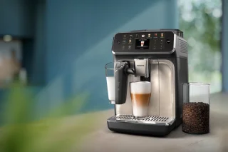 Philips EP5547/90 volautomatische koffiemachine 5500-serie zwart