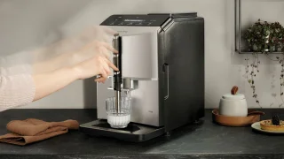 Siemens EQ300 TF303E07 espressomachine RVS