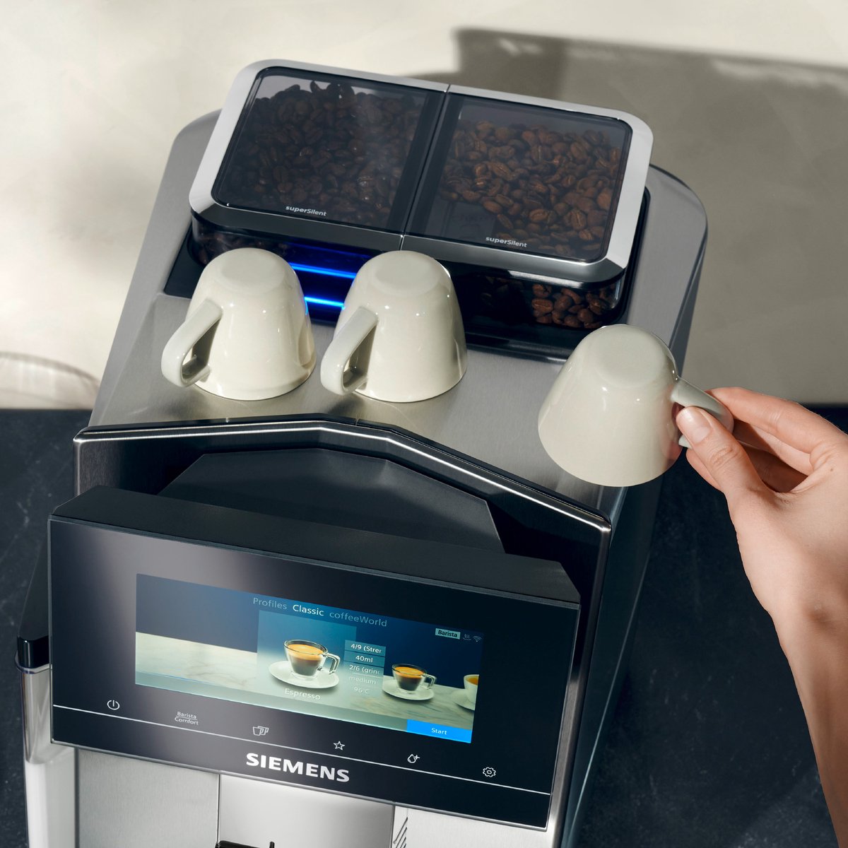 Wat vinden we goed aan de Siemens EQ900 TQ907R03 Volautomatische espressomachine RVS