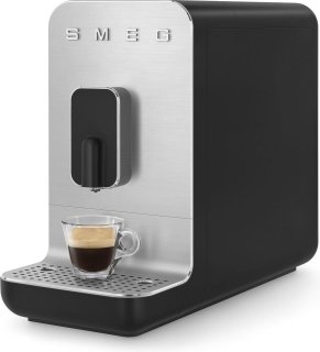 SMEG BCC01BLMEU Espressomachine Mat Zwart Volautomatisch