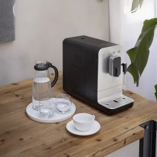 SMEG BCC12BLMEU Espressomachine Mat Zwart