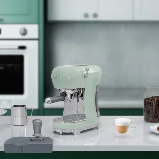 SMEG ECF02PGEU espressomachine watergroen
