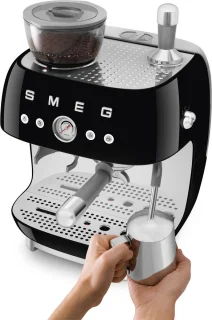 SMEG EGF03BLEU Espressomachine Zwart