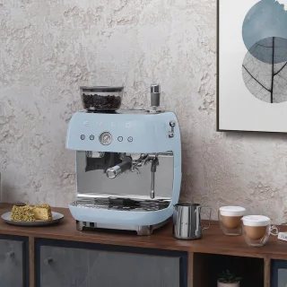 SMEG EGF03PBEU Espressomachine Pastelblauw