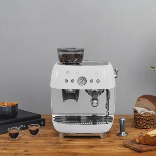 SMEG EGF03WHEU Espressomachine Wit