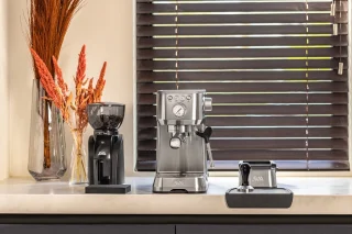 Solis Barista Perfetta Plus 1170 Pistonmachine & Scala Zero Static 1662 Koffiemolen Zilver