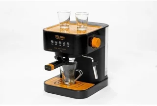 Touchscreen-espressomachine en broodrooster-set