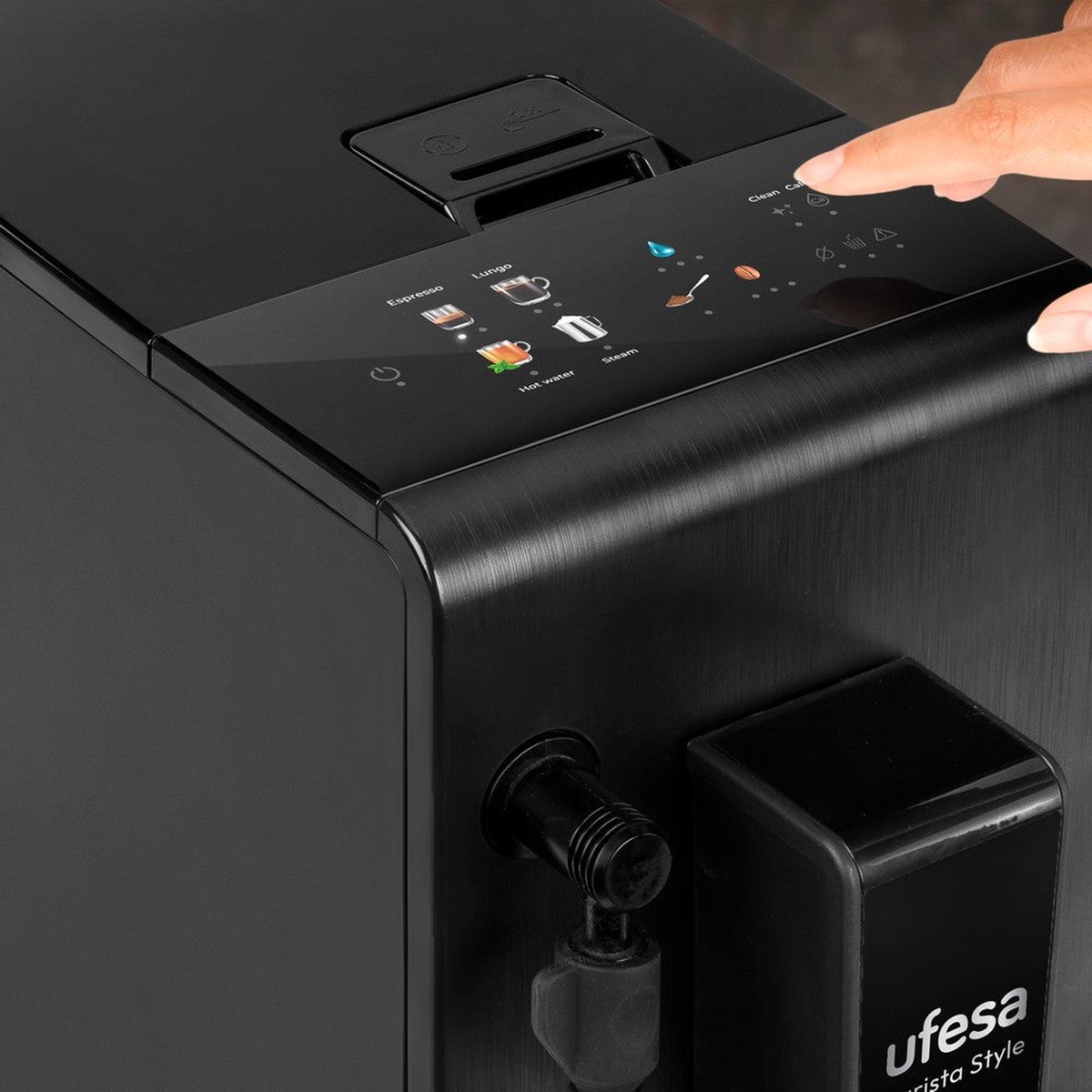 Wat vinden we goed aan de Ufesa Sensazione CMAB.100 Espressomachine Volledig Automatisch