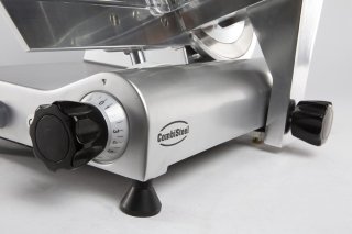 Wat vinden we goed aan de Combisteel Vleessnijmachine 300 7455.0155