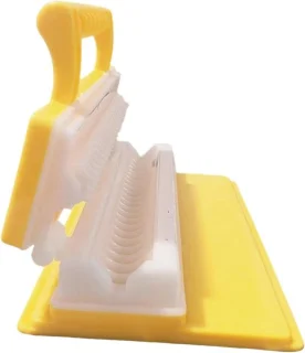 Satéprikker machine - kebab maker mal - vlees vormen - 19.5x4.5x10.5cm - geel