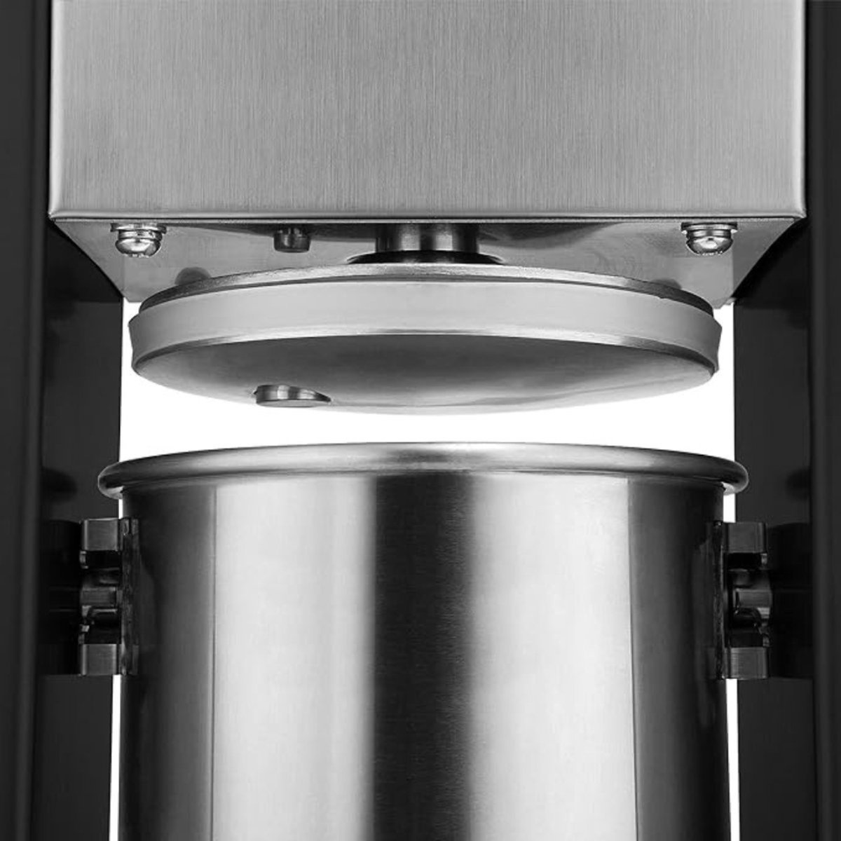 Wat vinden we goed aan de Thuys Handmatige Worstenvuller 3L Roestvrijstaal Zwart