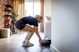 AJ-Sports Loopband met helling - Walking Pad - 0-8 km/u - 7% Helling functie - Krachtige 1.0 PK Motor - Hardloopband - Wandelband - Treadmill -8 Programma's - 99% Voorgemonteerd - De perfecte Loopband voor onder het Bureau