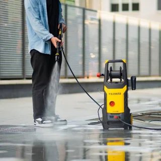 Hogedrukreiniger - Koud Water - Voor Buiten - Auto’s En Huis - Inclusief Vlakreiniger En Vaste Borstel - Max. Druk 170 Bar - Max. Debiet 500 L/U - Vermogen 2400 W