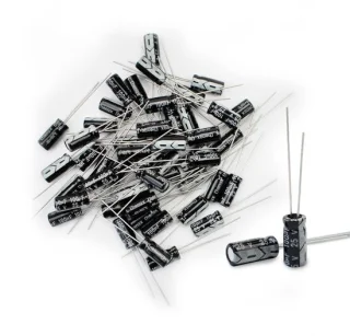 50 pcs elektrolytische condensator 100uF 25V radiaal
