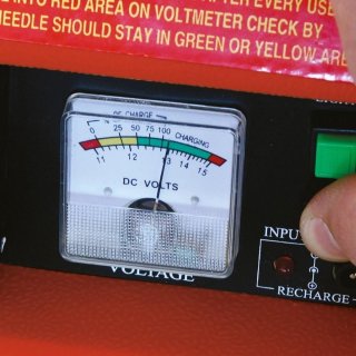 Carpoint Jumpstarter Compressor Zwart/Rood