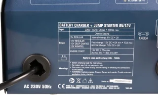FERM BCM1020 Acculader en Jumpstarter 6V/12V