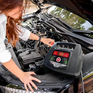 Jumpstarter voor auto en motor