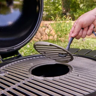 Char-Griller Akorn 20 Inch Kamado Houtskool BBQ Zwart