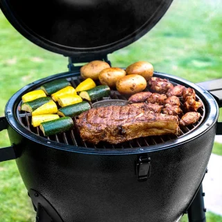 Char-Griller Akorn 20 Inch Kamado Houtskool BBQ Zwart