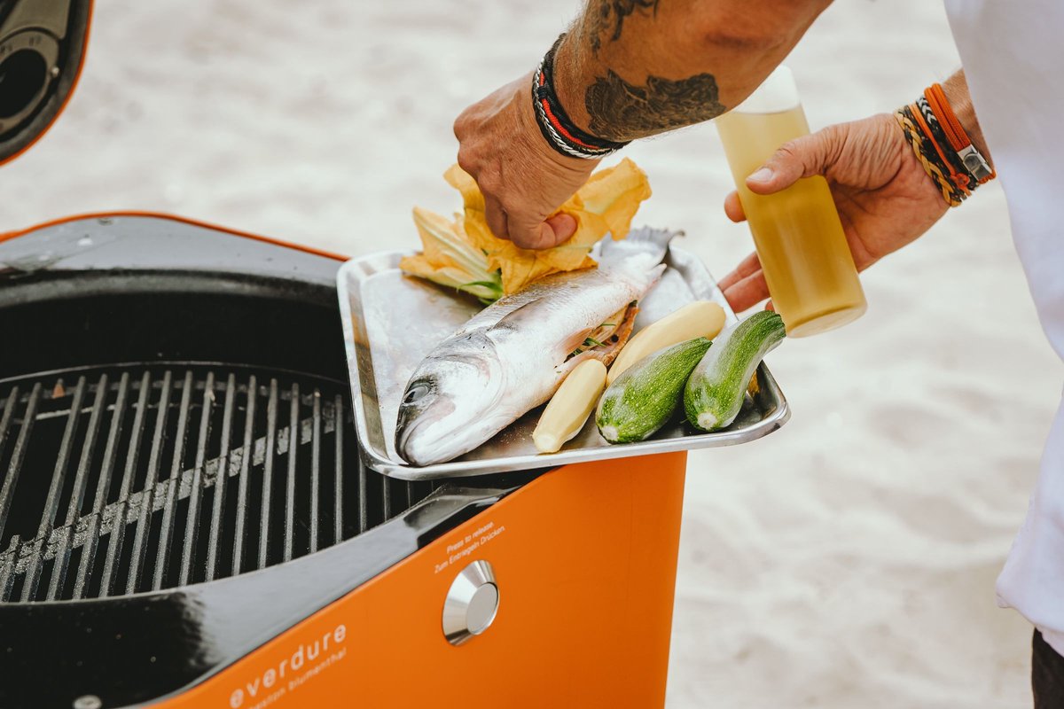 Everdure 4K Houtskoolbarbecue Antraciet by Heston Blumenthal