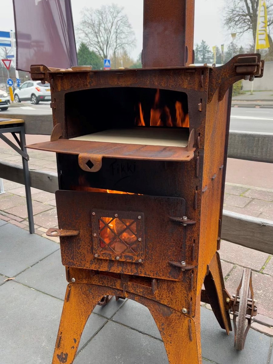 Fikki Outdoor Pizza Oven