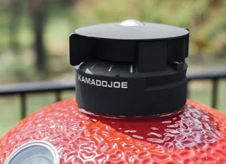 Kamado Joe Classic II houtskoolbarbecue met onderstel en zijtafels