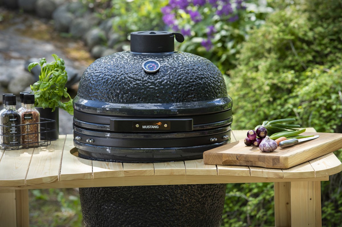 Mustang Kamado L 21" Houtskool Barbecue Grijs