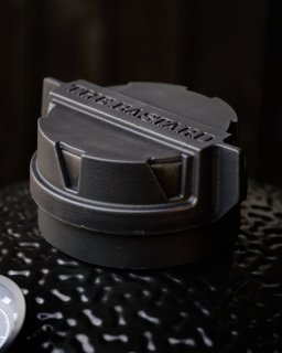 Wat vinden we goed aan de The Bastard Anniversary Edition — Large Complete