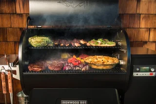 Traeger Ironwood 885 Pellet Grill