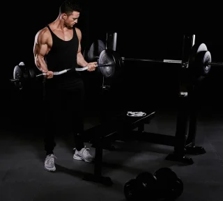 Gorilla Sports Halterbank Vlak + 100 kg Halterset kunststof