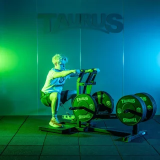Taurus IFP Belt Squat Machine