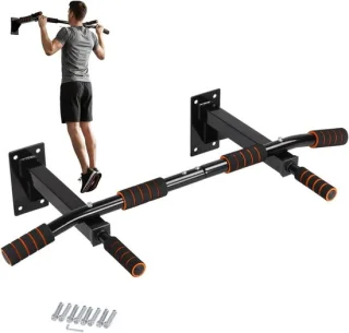 Wand pull-up bar met dip station